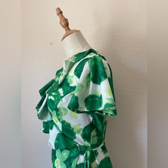 Luxxel NWOTs Floral Print Wrap Mini Dress - Picture 10 of 10